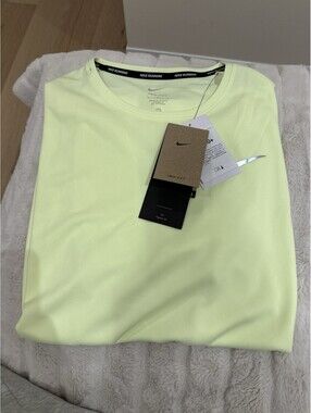 Nike Running Dri-fit Men’s Size XL Neon